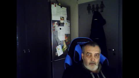 Chris online show from 10.04.25