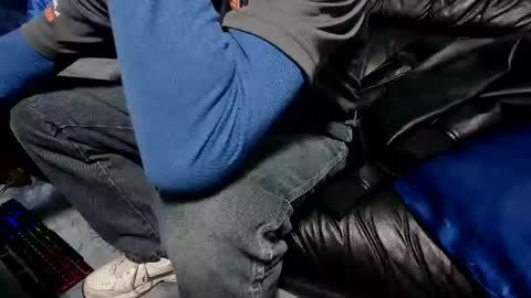 chris526520 online show from 12.31.24