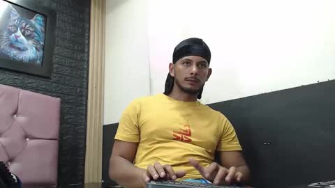 chris_dick2 online show from 10.18.25