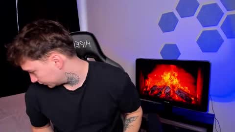 Chris Tyson online show from 12.22.25