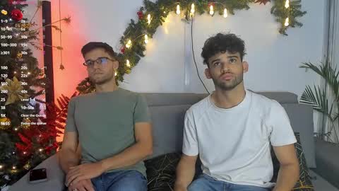 Im Chirs IM MODEL INDEPENDT online show from 12.31.24