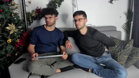 Im Chirs IM MODEL INDEPENDT online show from 01.03.25