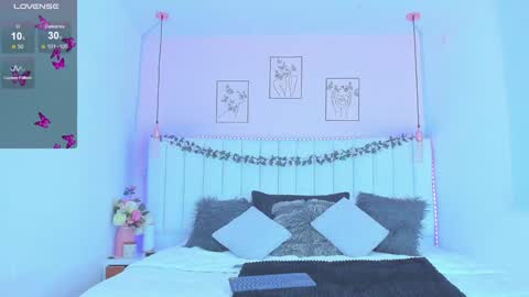 christal_jane online show from 01.30.25