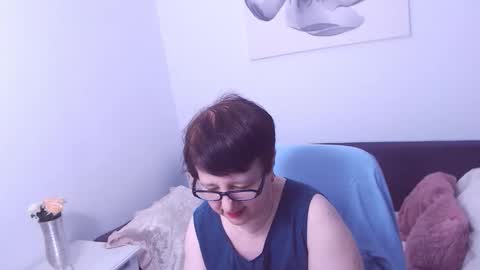 Christa online show from 09.12.25