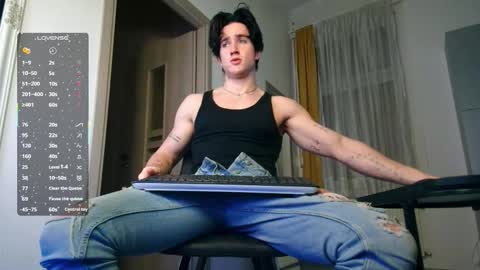 Snapshot of christianlevine_ chatting on 02.14.26 UPVOTE ME ------ ILL DO SOMETHING FOR FREE online show from 02.14.26