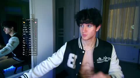 Snapshot of christianlevine_ chatting on 05.05.26 UPVOTE ME ------ ILL DO SOMETHING FOR FREE online show from 05.05.26