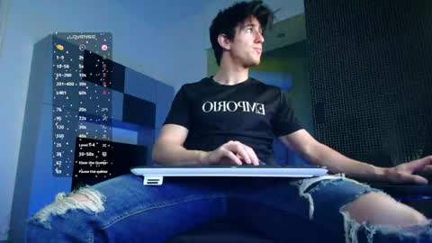 Snapshot of christianlevine_ chatting on 05.06.26 UPVOTE ME ------ ILL DO SOMETHING FOR FREE online show from 05.06.26