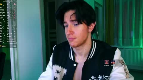 Snapshot of christianlevine_ chatting on 05.21.26 UPVOTE ME ------ ILL DO SOMETHING FOR FREE online show from 05.21.26