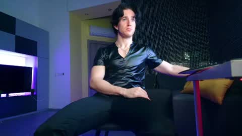 Snapshot of christianlevine_ chatting on 07.06.26 UPVOTE ME ------ ILL DO SOMETHING FOR FREE online show from 07.06.26