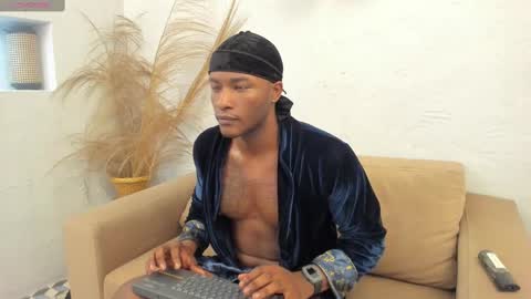 Christian Lewis online show from 02.21.25