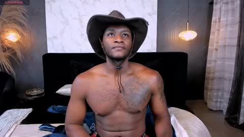 Christian Lewis online show from 03.04.25