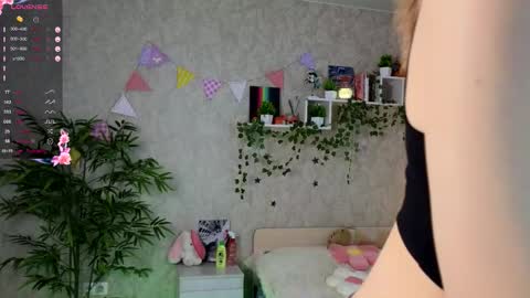 Snapshot of christina_hammond chatting on 02.10.26 Ann online show from 02.10.26