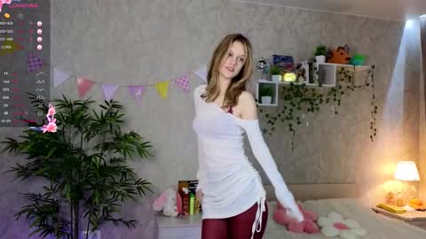 Snapshot of christina_hammond chatting on 02.15.26 Ann online show from 02.15.26