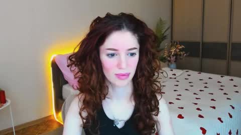 christinaconteeree online show from 04.05.26