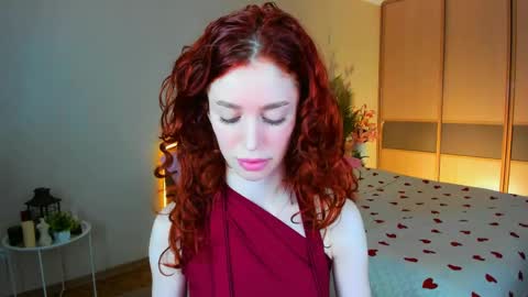 christinaconteeree online show from 05.13.26