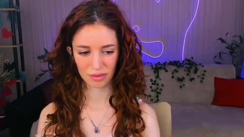 Snapshot of christinaconteeree chatting on 06.04.26 christinaconteeree online show from 06.04.26