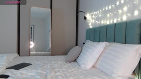 Snapshot of christinafit chatting on 02.15.26 chris online show from 02.15.26