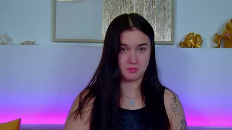 Christina online show from 11.17.25