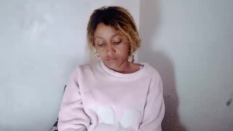 christine213 online show from 02.09.25