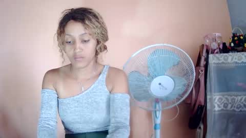 christine213 online show from 03.08.25