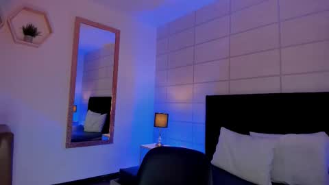 Christine  online show from 02.12.26