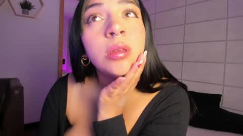 Christine  online show from 04.16.26