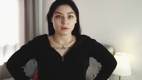 Snapshot of christinlaurie chatting on 09.10.25 ChristinaChris online show from 09.10.25