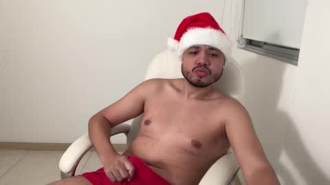 Snapshot of christopherdav chatting on 12.22.24 Chris online show from 12.22.24