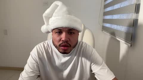 Snapshot of christopherdav chatting on 12.22.24 Chris online show from 12.22.24