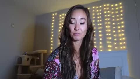 Snapshot of christy_love chatting on 11.08.25 Christy Love online show from 11.08.25