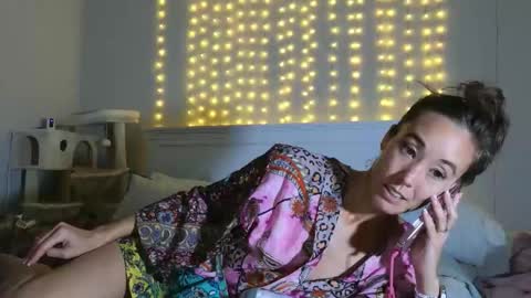 Snapshot of christy_love chatting on 11.11.25 Christy Love online show from 11.11.25