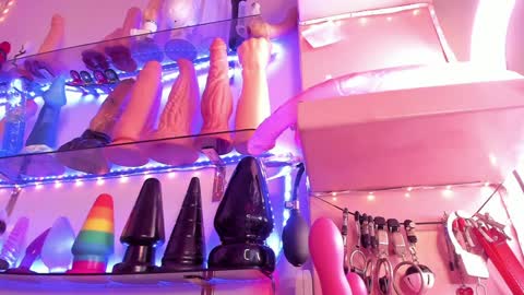 Snapshot of christymilk1 chatting on 12.14.24 christy online show from 12.14.24