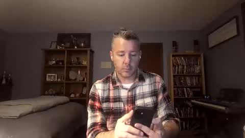 Snapshot of chrisw8121 chatting on 11.23.25 chrisw8121 online show from 11.23.25