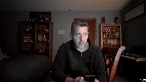 Snapshot of chrisw8121 chatting on 11.28.25 chrisw8121 online show from 11.28.25