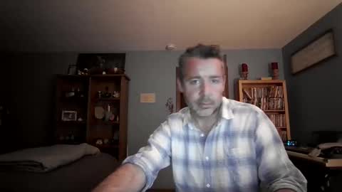 Snapshot of chrisw8121 chatting on 12.13.25 chrisw8121 online show from 12.13.25