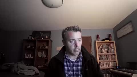 Snapshot of chrisw8121 chatting on 02.01.26 chrisw8121 online show from 02.01.26