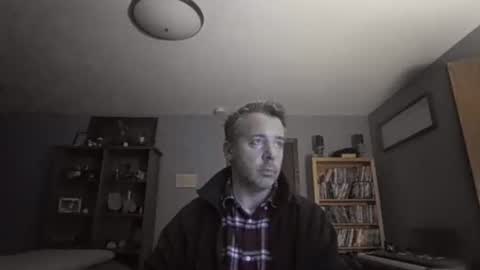 Snapshot of chrisw8121 chatting on 02.01.26 chrisw8121 online show from 02.01.26