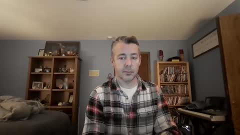 Snapshot of chrisw8121 chatting on 02.15.26 chrisw8121 online show from 02.15.26