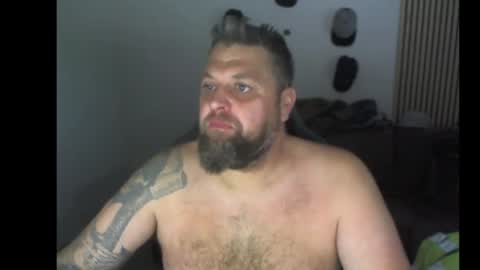 Chrizz online show from 10.29.25