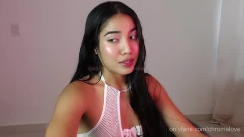 Snapshot of chromebabe_ chatting on 05.14.26 Gwendy Fox online show from 05.14.26