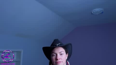 Snapshot of chroniclove chatting on 04.21.26 Marley online show from 04.21.26