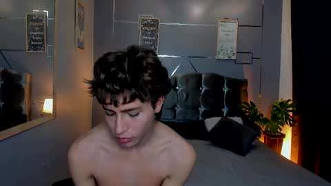 chrristopher77 online show from 10.17.25