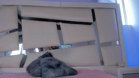 instagram chrystaljade.1 online show from 03.27.26