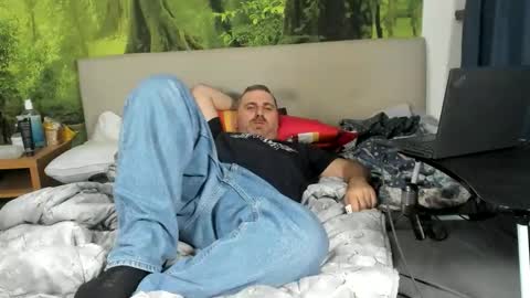 chubbydaddybear82 online show from 11.09.25