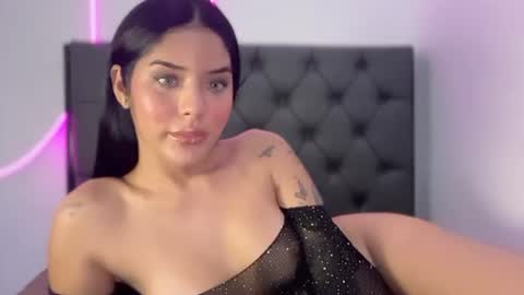 Snapshot of ciaxxxmendez chatting on 06.15.26 ciaxxmendezz online show from 06.15.26