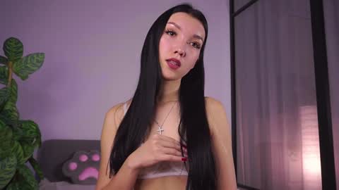   L  online show from 11.03.25