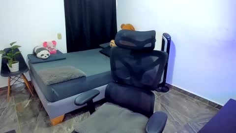 Luna and Sebas  online show from 02.02.26