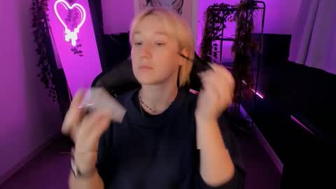 Cin Bellamy online show from 09.30.25