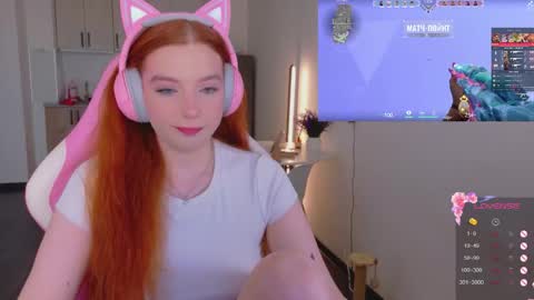 Snapshot of cinnabongirls chatting on 04.22.26 Maddy online show from 04.22.26