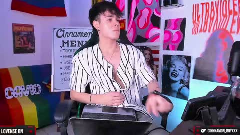 David     Independent Model online show from 12.06.24